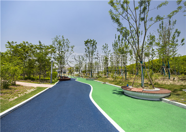 瀝青彩化路面